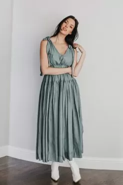 Life Of Riley Open Back Tie Maxi Dress -Fashion Store 7AD15989 F56E 46DB 8D3F F366FCFD2707