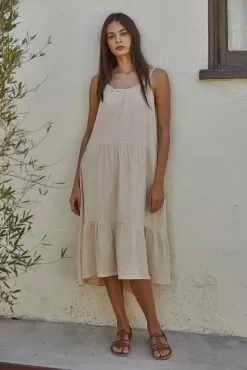 Liliana Cotton Ruffle Tiered Midi Dress -Fashion Store BYT L5262 0004 big 9e33e36a 6253 4286 ba69 2feacd03e03d