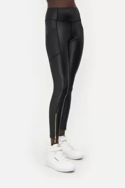ACTIVE LEGGING WITH FRONT HEM ZIP SHES GOT GRACE -Fashion Store CAMILLA 00015948 LEGGING WITH POCKET SHES GOT GRACE 4