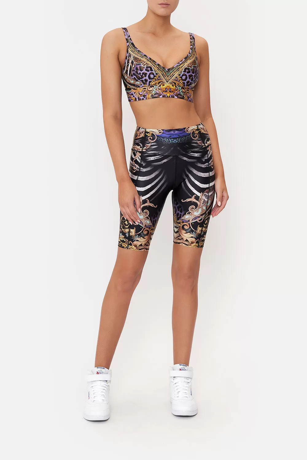 V-NECK ACTIVE CROP SHES GOT GRACE 3 V-NECK ACTIVE CROP SHES GOT GRACE