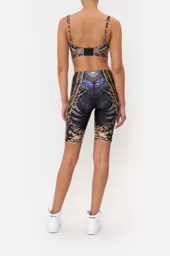 V-NECK ACTIVE CROP SHES GOT GRACE 8 V-NECK ACTIVE CROP SHES GOT GRACE -Fashion Store CAMILLA 00016329 V NECK ACTIVE CROP SHES GOT GRACE 3