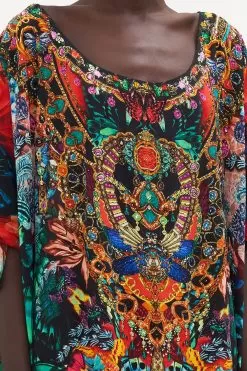 ROUND NECK KAFTAN IN A FLUTTER 13 ROUND NECK KAFTAN IN A FLUTTER -Fashion Store CAMILLA 00016998 ROUND NECK KAFTAN IN A FLUTTER 5