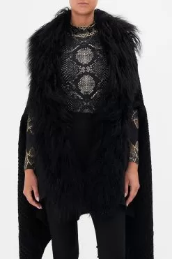 SHEARLING CAPE BOSS OF THE BRUMBIES -Fashion Store CAMILLA 00022076 SHEARLING CAPE BOSS OF THE BRUMBIES 4