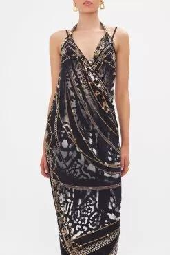 SARONG WITH STRAPS AND TRIM DETAIL UNTAMED ROYALTY 13 SARONG WITH STRAPS AND TRIM DETAIL UNTAMED ROYALTY -Fashion Store CAMILLA 00022298 UNTAMEDROYALTY SARONGWITHSTRAPSANDTRIMDETAIL 4