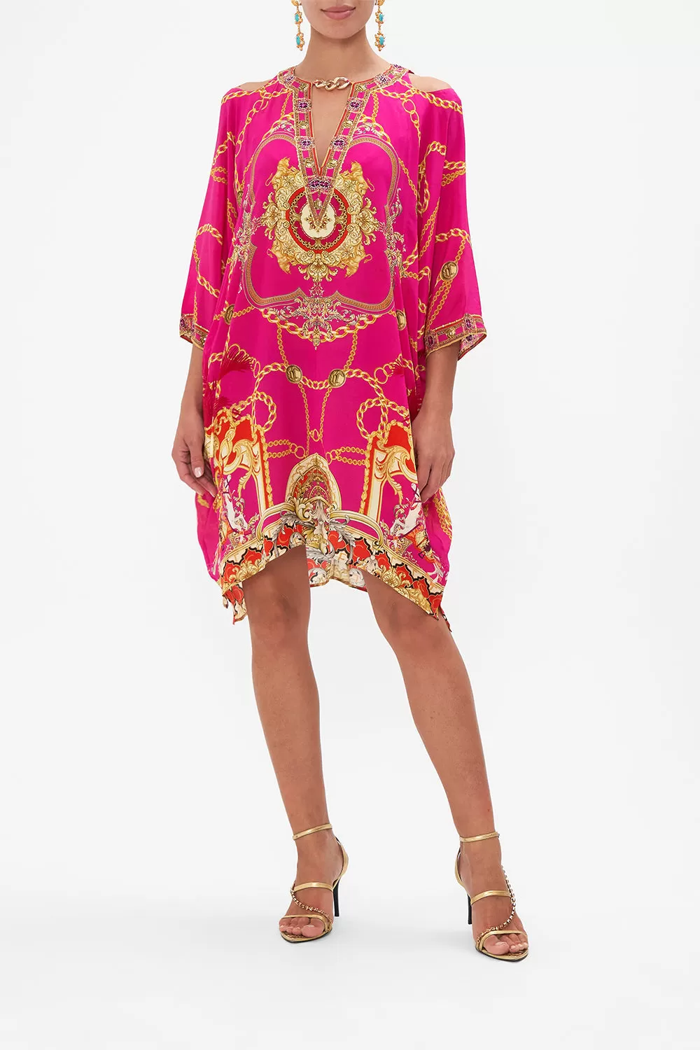 BATWING CUTOUT SHORT KAFTAN WILD AND RUNNING 3 BATWING CUTOUT SHORT KAFTAN WILD AND RUNNING