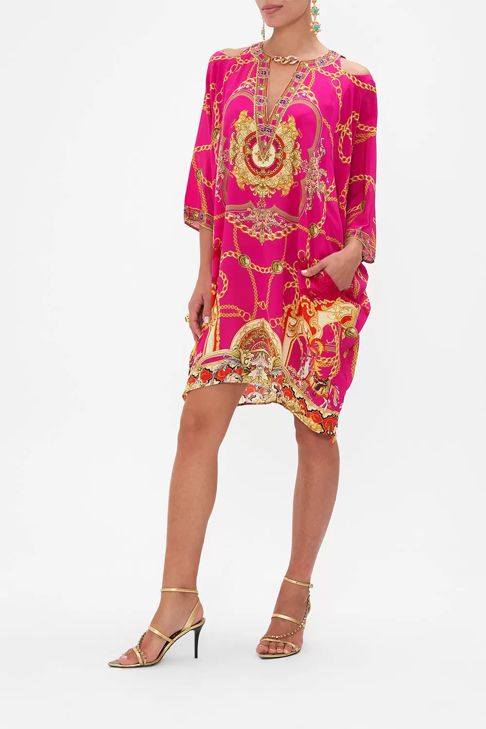 BATWING CUTOUT SHORT KAFTAN WILD AND RUNNING 4 BATWING CUTOUT SHORT KAFTAN WILD AND RUNNING - Image 2