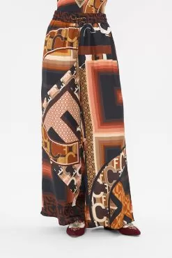 STRAIGHT LEG PANT FEELING FRESCO 13 STRAIGHT LEG PANT FEELING FRESCO -Fashion Store CAMILLA 00024326 FEELINGFRESCO STRAIGHTLEGPANT2