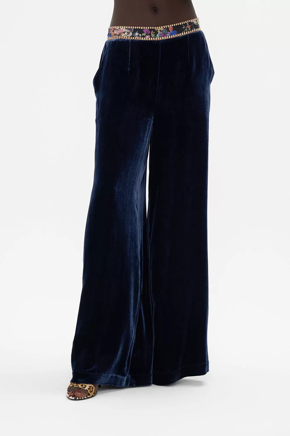 STRAIGHT LEG RELAXED TROUSER PLAY YOUR CARDS RIGHT 7 STRAIGHT LEG RELAXED TROUSER PLAY YOUR CARDS RIGHT - Image 5