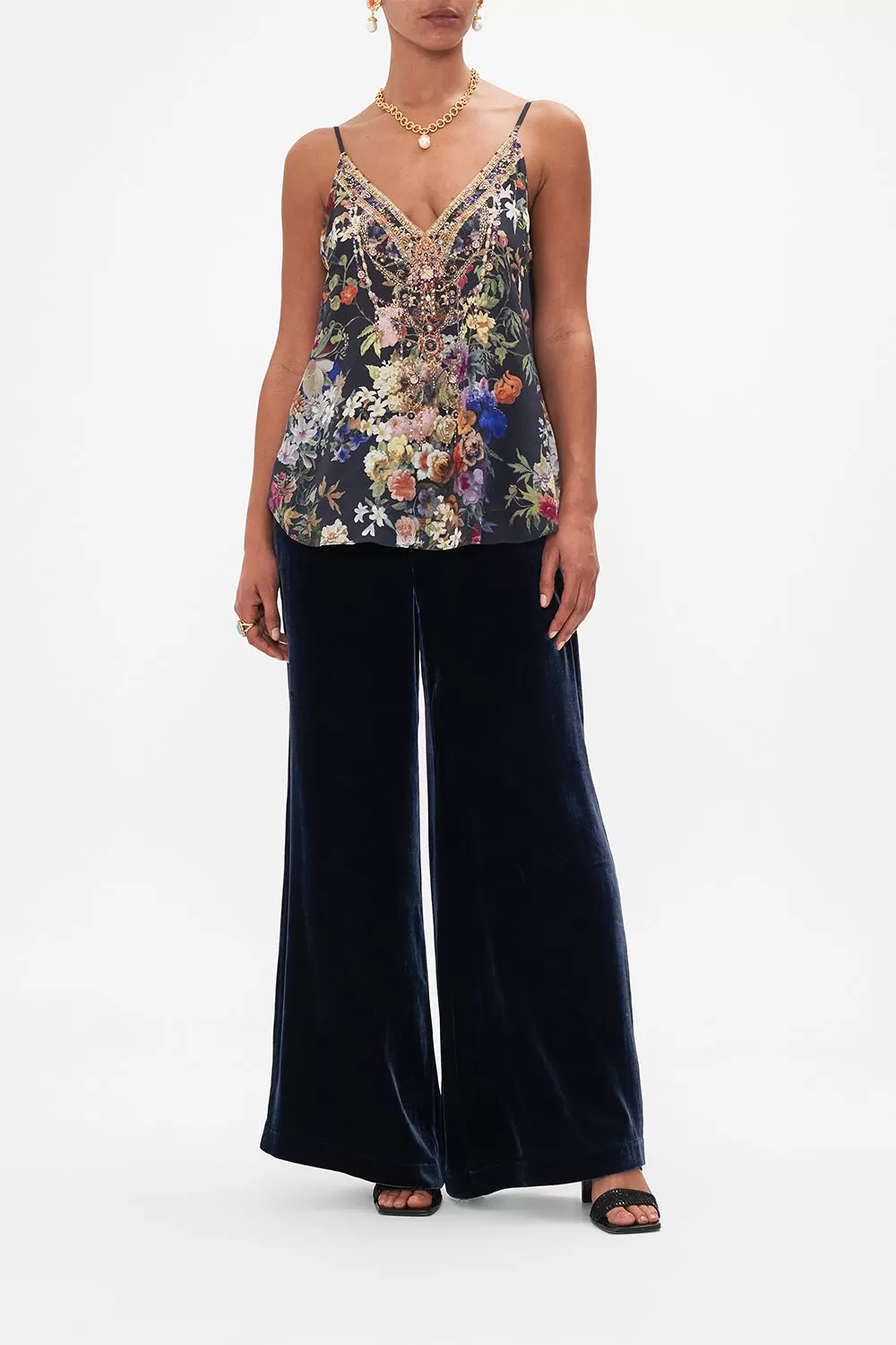 V NECK CAMI PLAY YOUR CARDS RIGHT 3 V NECK CAMI PLAY YOUR CARDS RIGHT