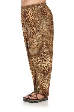 JERSEY DRAPE PANT WITH FRONT CROSSOVER DETAIL LADY LODGE -Fashion Store camilla pants lady lodge 4